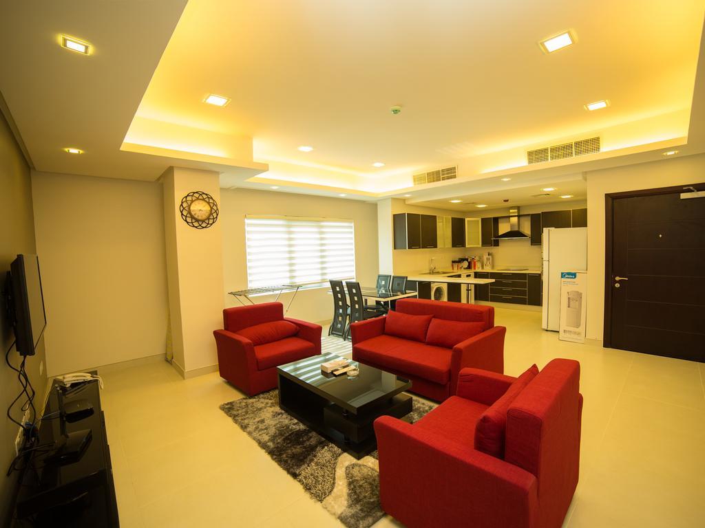 Golden Rose Luxury Suites Manamah Buitenkant foto