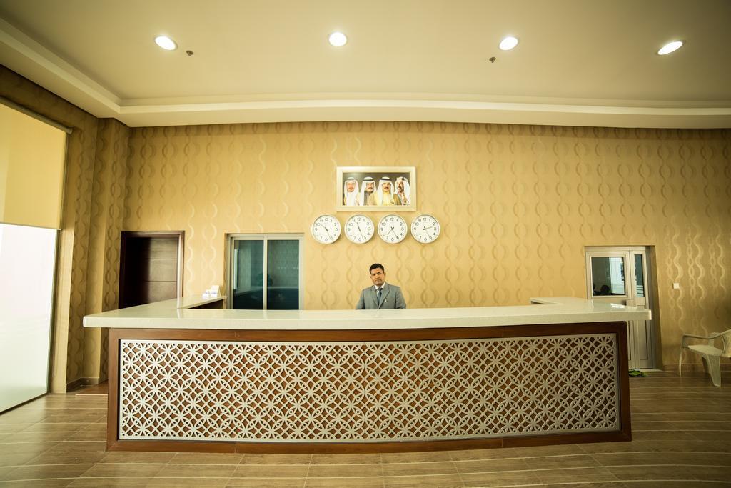 Golden Rose Luxury Suites Manamah Buitenkant foto