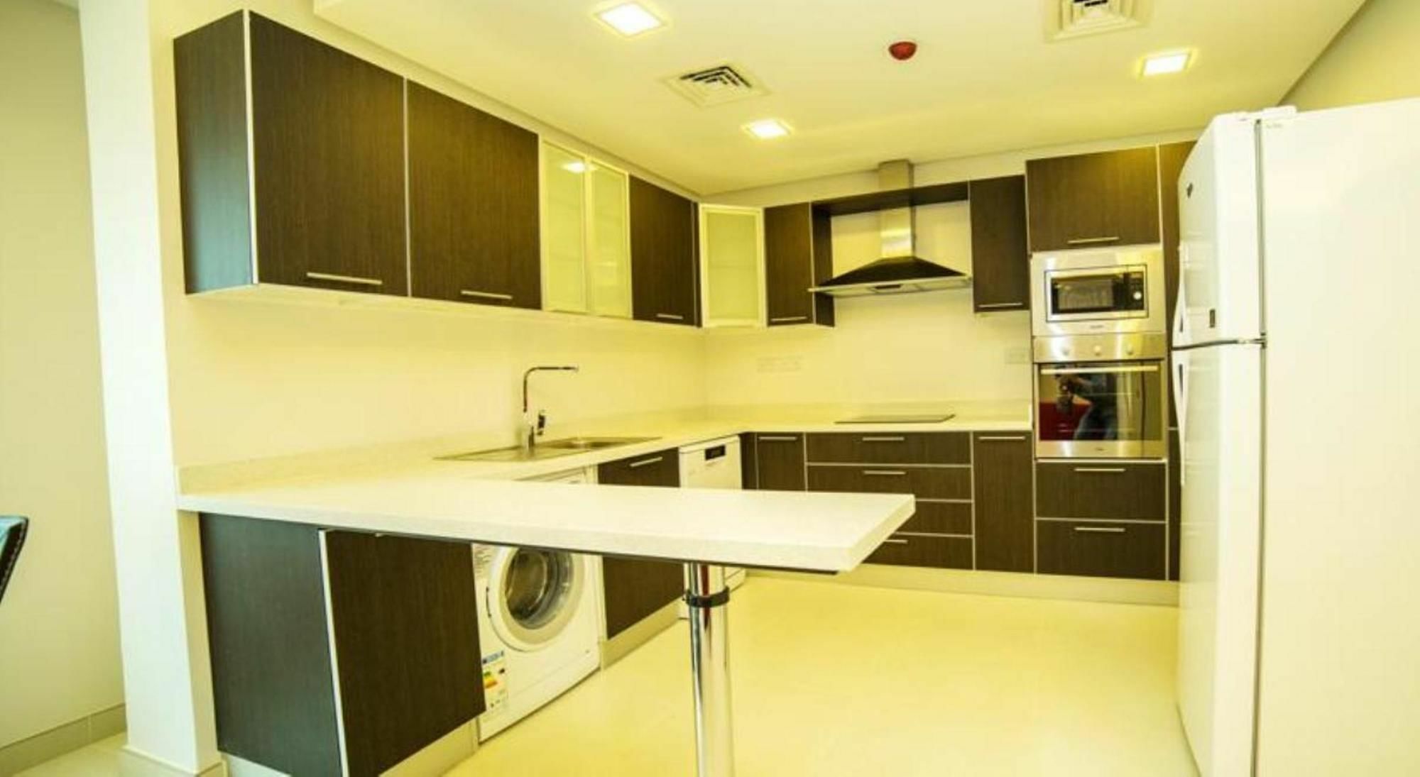 Golden Rose Luxury Suites Manamah Buitenkant foto